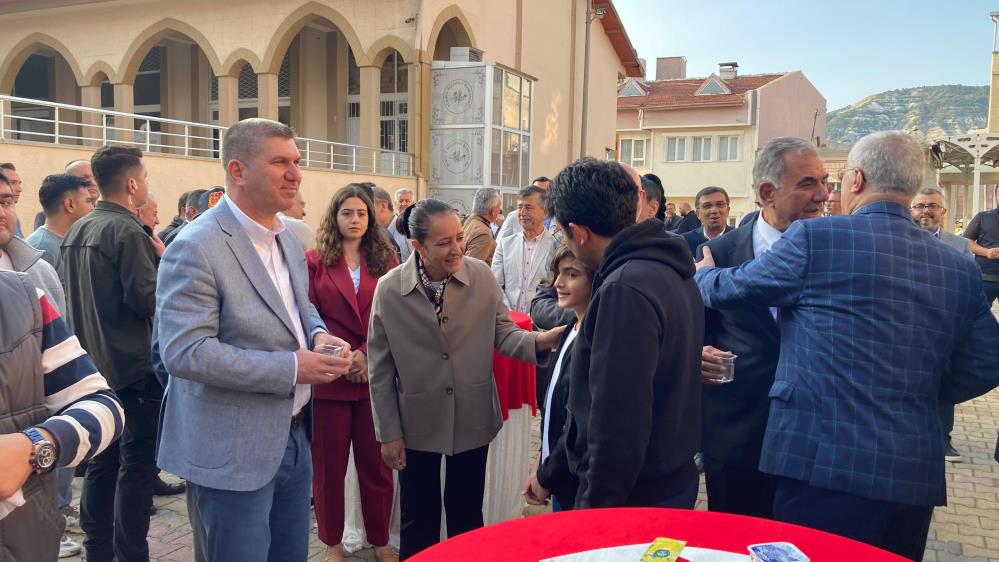 Burdur’da Protokol Üyeleri Bayramlaştı 2