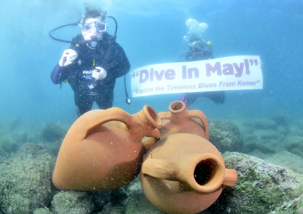 Kemer Su Altında Bir Müze Kurmak İçin Kolları Sıvadı