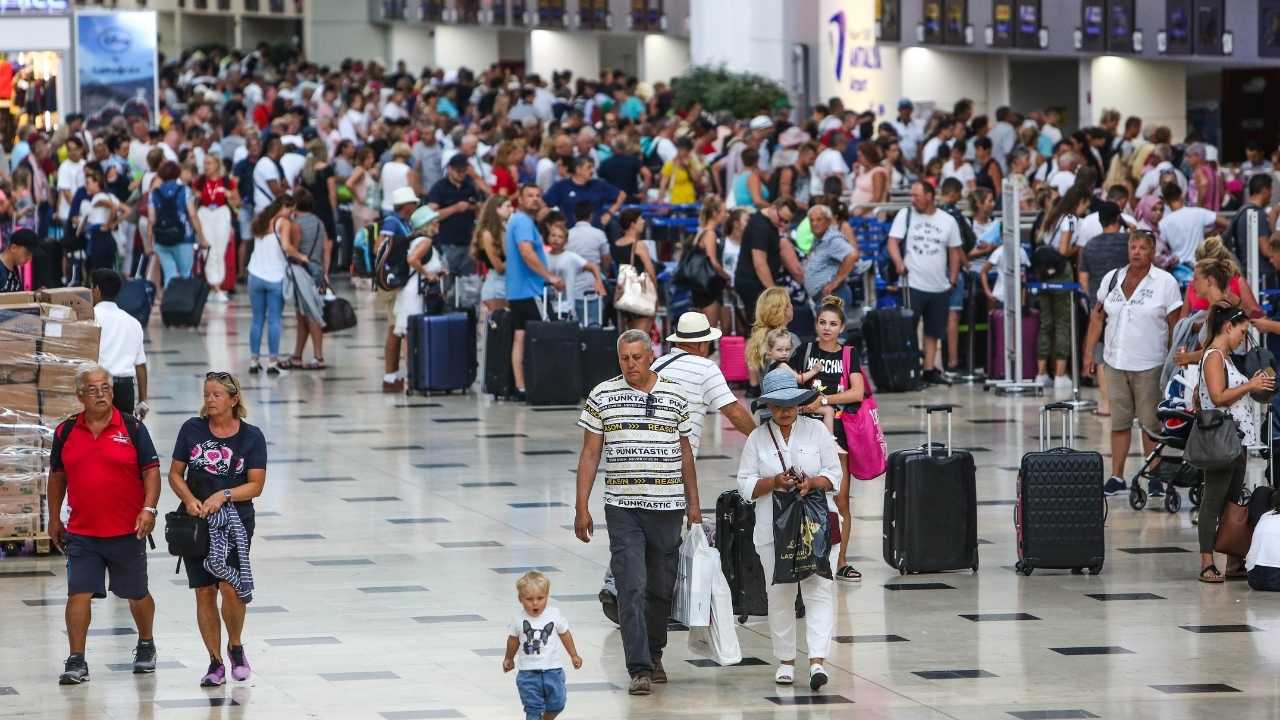 Hürmüz Boğazı Krizi Antalya Turizmini Vuracak Uyarısı 3