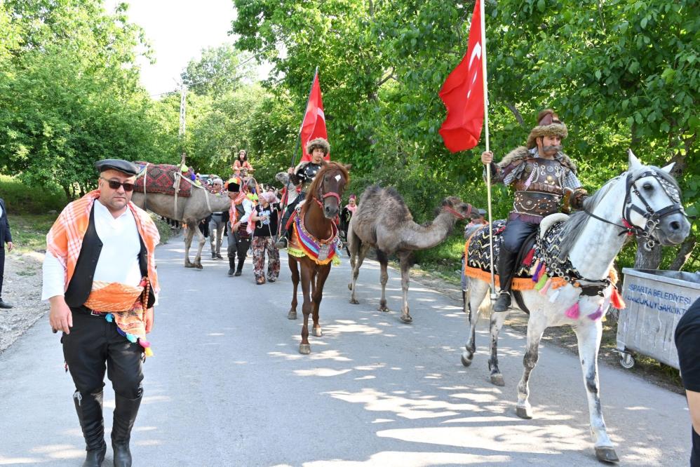 Isparta’da 400 Yıllık Kurban İndirme Geleneği Yaşatılıyor