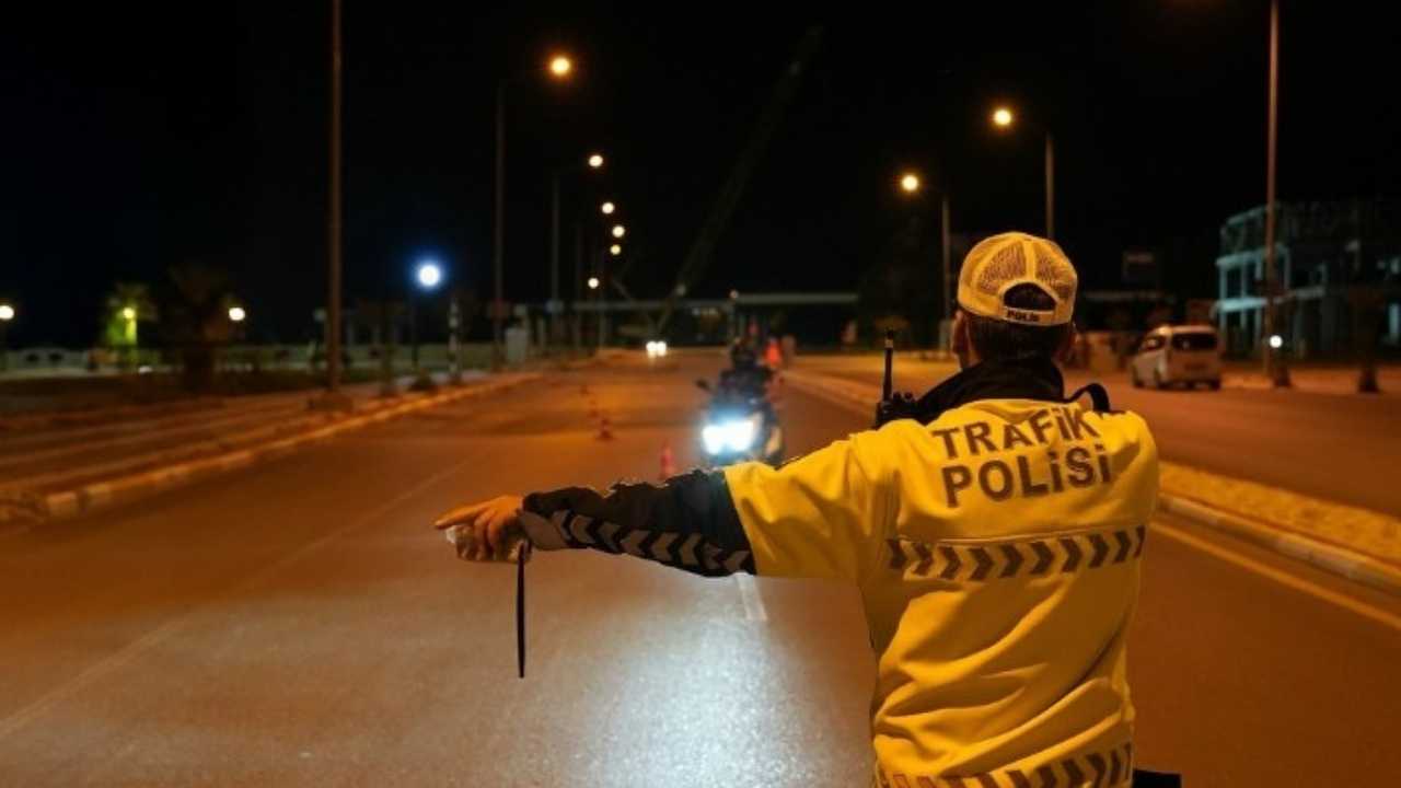 Isparta’da Son Bir Haftada Bin 868 Sürücüye Trafik Cezası! 2
