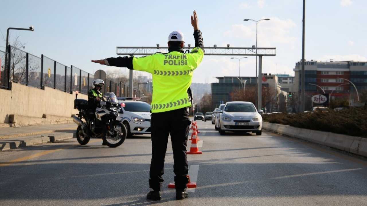 Isparta’da Trafik Denetimlerinde 3 Bini Aşkın Cezai İşlem2