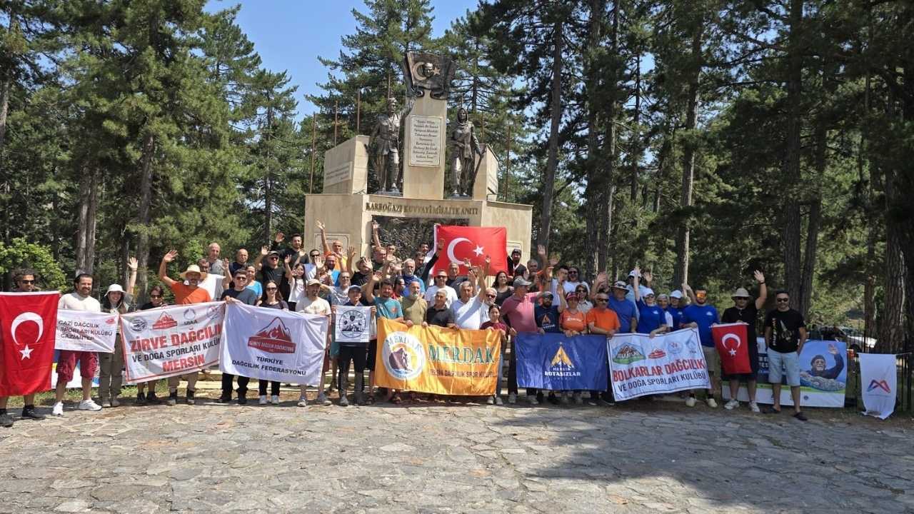 Mersin’de Dağcılık Tutkunları 19. Kez Medetsiz Zirvesi’nde 2
