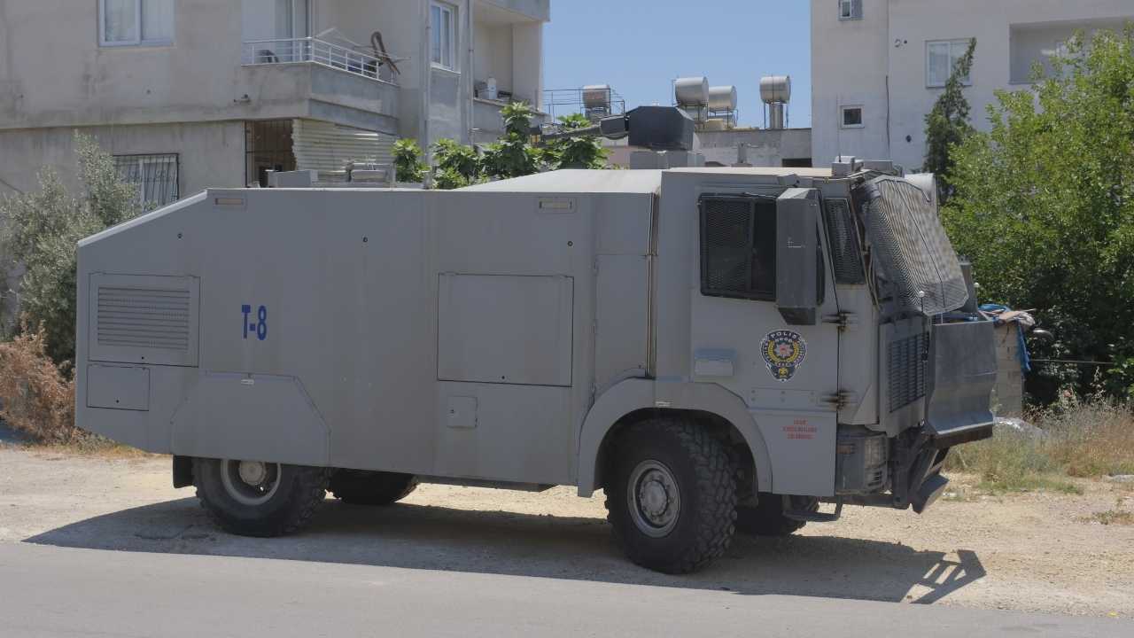 Mersin’de Kadın Kılığına Girip Kanlısını Vurdu 2