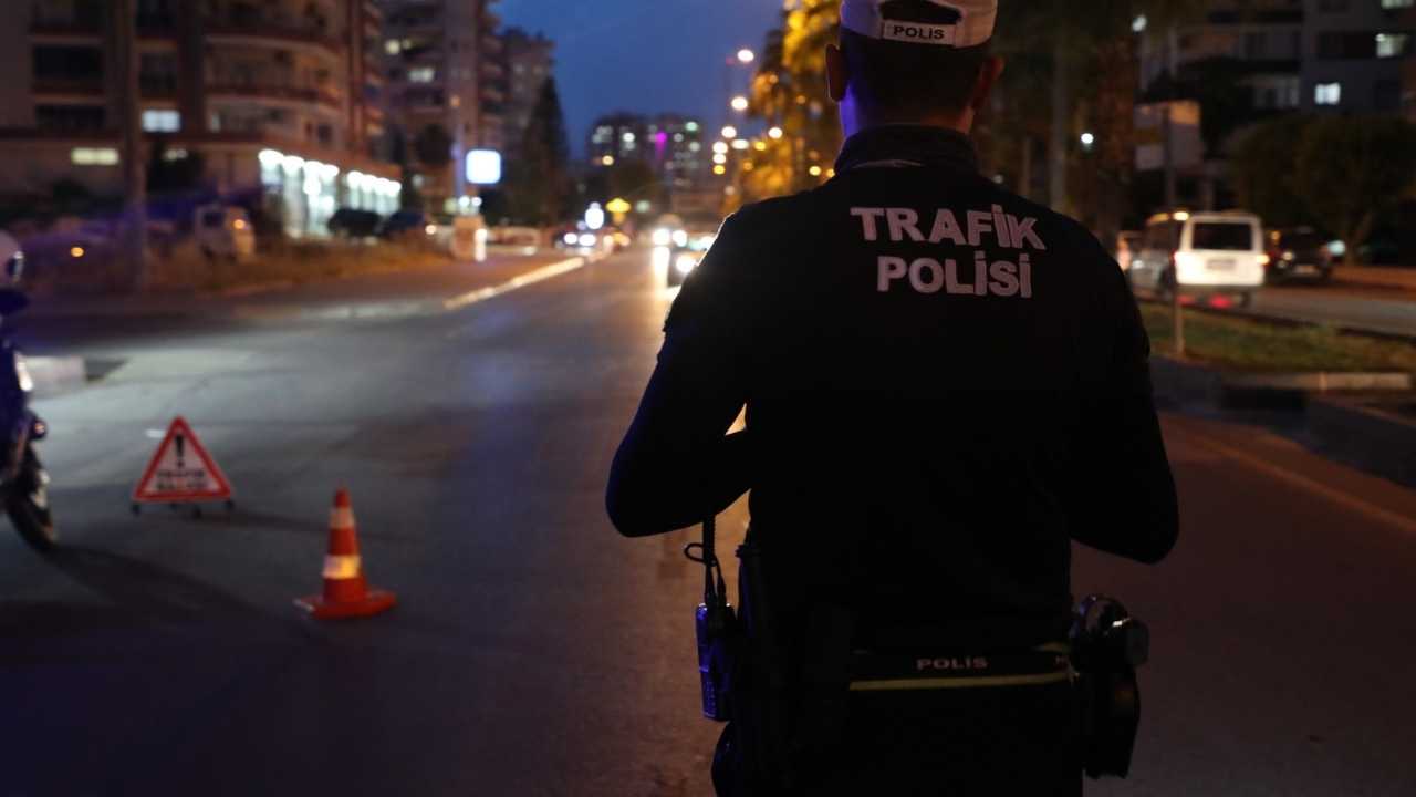 Mersin'de Sıkı Denetimlerde 601 Trafikten Men2