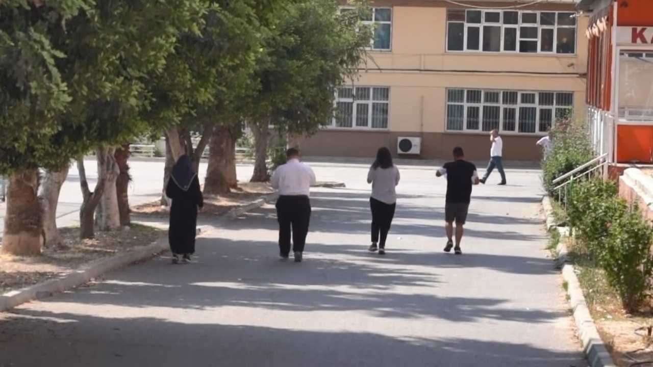 Mersin'de Üniversite Hayaliyle 55 Yaşında Yks’ye Girdi 2
