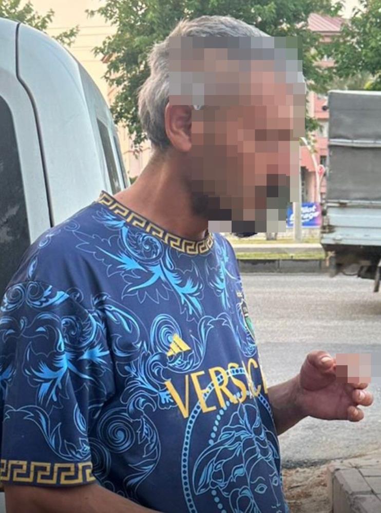 Serik’te Mezarlıkta Çirkin Saldırı! 12 Mezar Taşı Kırıldı