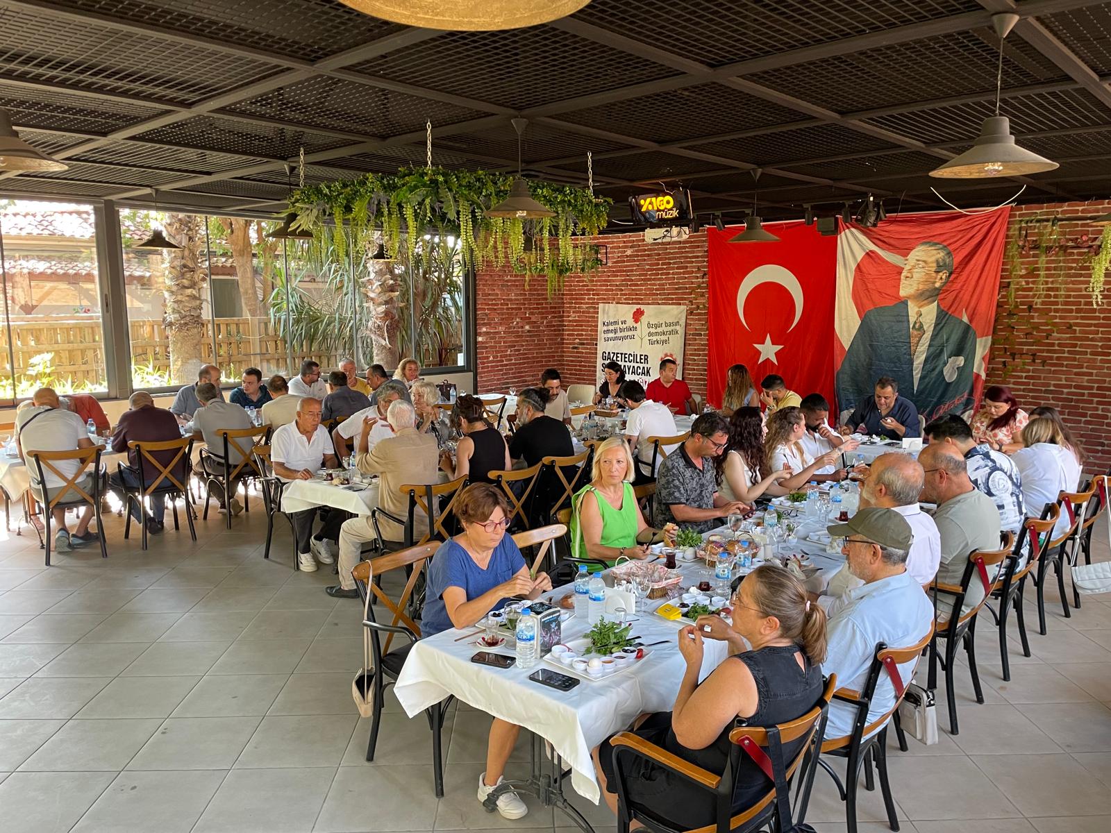 50816562 5E73 45B3 Af06 C1Da4Af7Be78