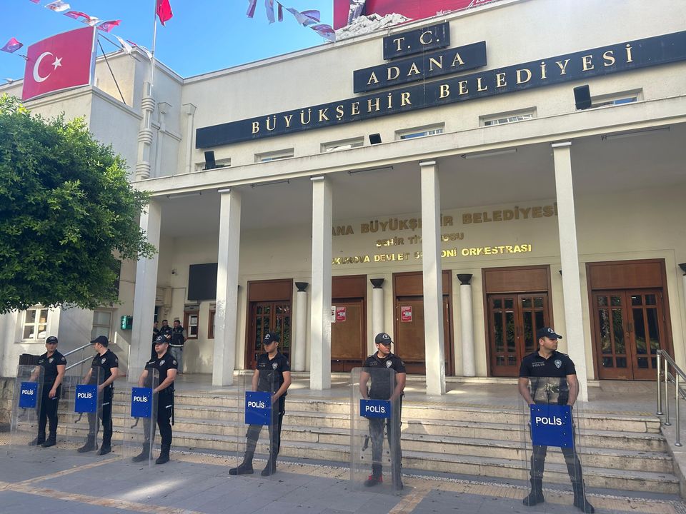 Adana Büyükşehir Belediye Başkanı Zeydan Karalar’dan Gözaltı Öncesi Videolu Mesaj 4