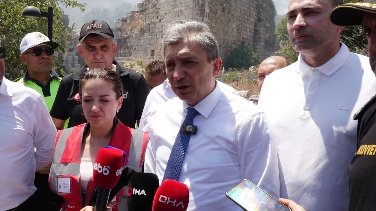 Antalya Aksu'da Yeni Yangın! Alevler Perge Antik Kenti'ne Ulaştı 14