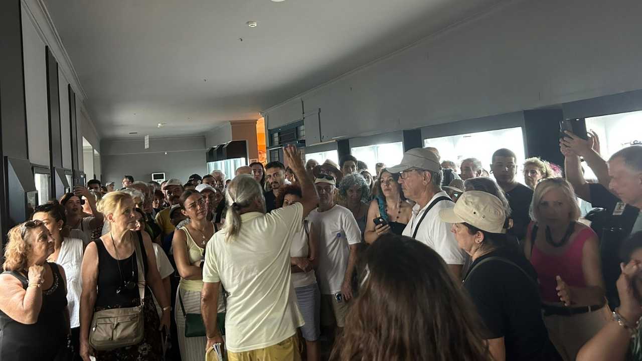 Antalya Arkeoloji Müzesi’ne Son Ziyaret! Yıkım Protestosunda Kuyruklar Oluştu 3