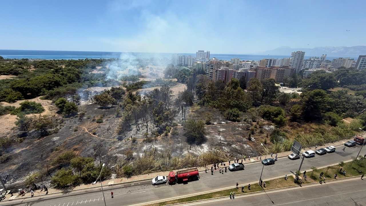 Antalya Ermenek'te Orman Yangını! Alevler Evleri Tehdit Ediyor 30