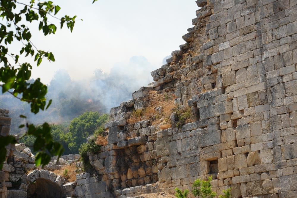 Antalya Valisi Şahin: "Çıkan Yangınlar Tehlike Arz Ediyor”