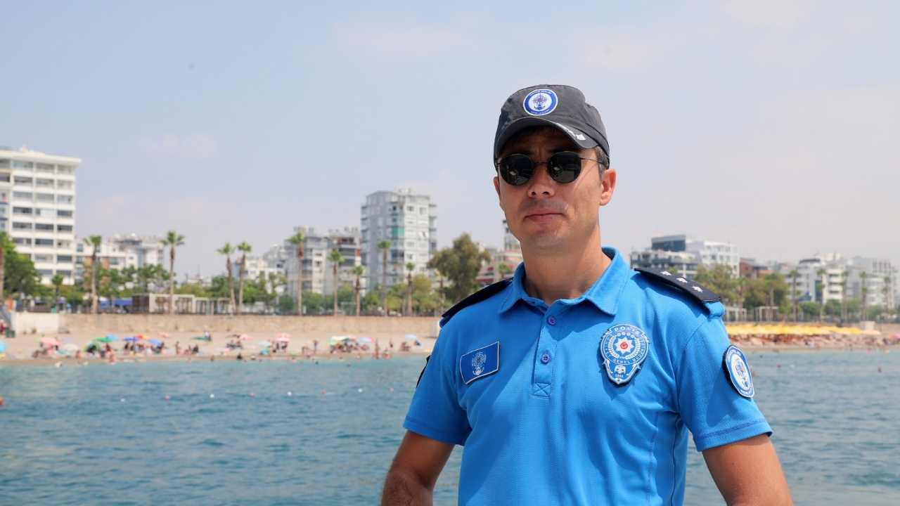 Antalya'da Deniz Polisi Hayat Kurtarıyor 3 Dakikada Müdahale! (4)