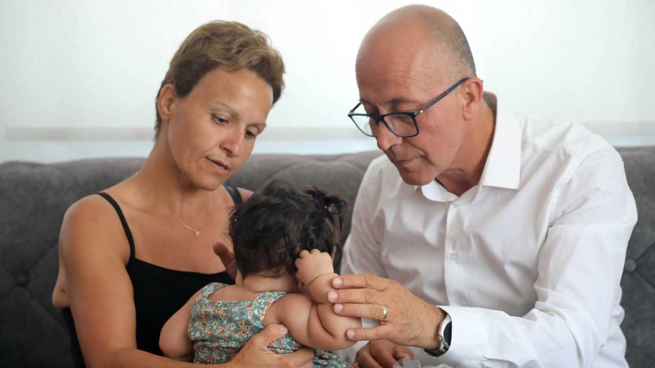 Antalya’da Minik Bir Kalp Sıcacık Bir Yuvaya Kavuştu 4