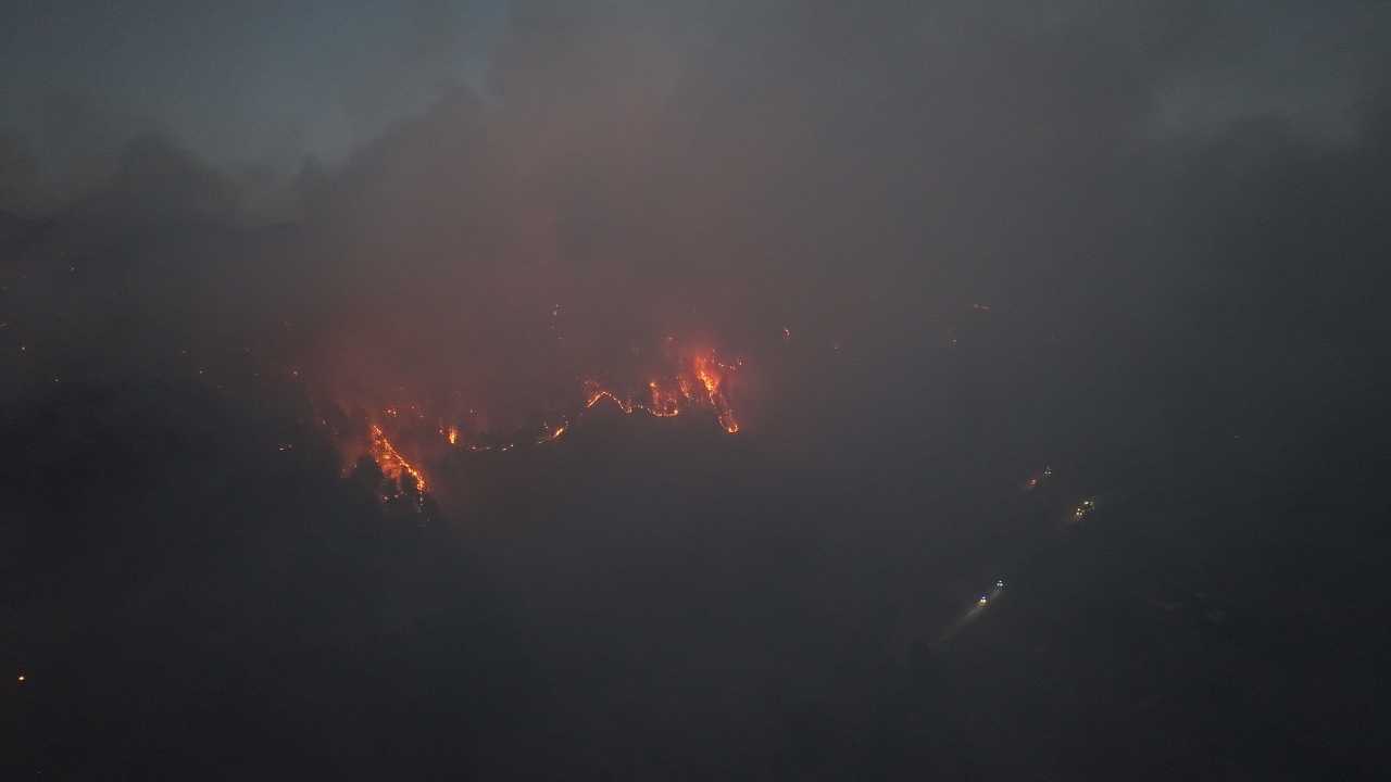 Antalya’da Orman Yangını Fırtınası Alanya Ve Gazipaşa Sabaha Kadar Yandı 2