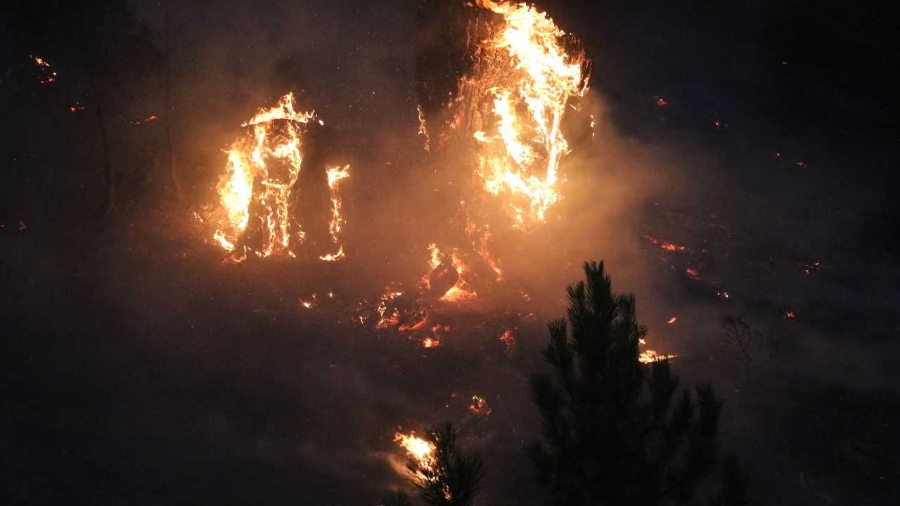 Antalya’da Orman Yangını Fırtınası Alanya Ve Gazipaşa Sabaha Kadar Yandı 5