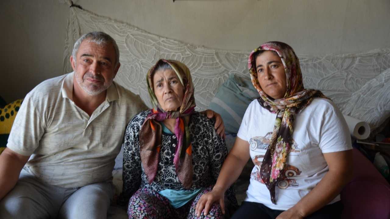 Antalya'da Yangın Bilançosu! Serik'te Ailenin Evi, Ahırı Ve Tedavi Parası Kül Oldu 3