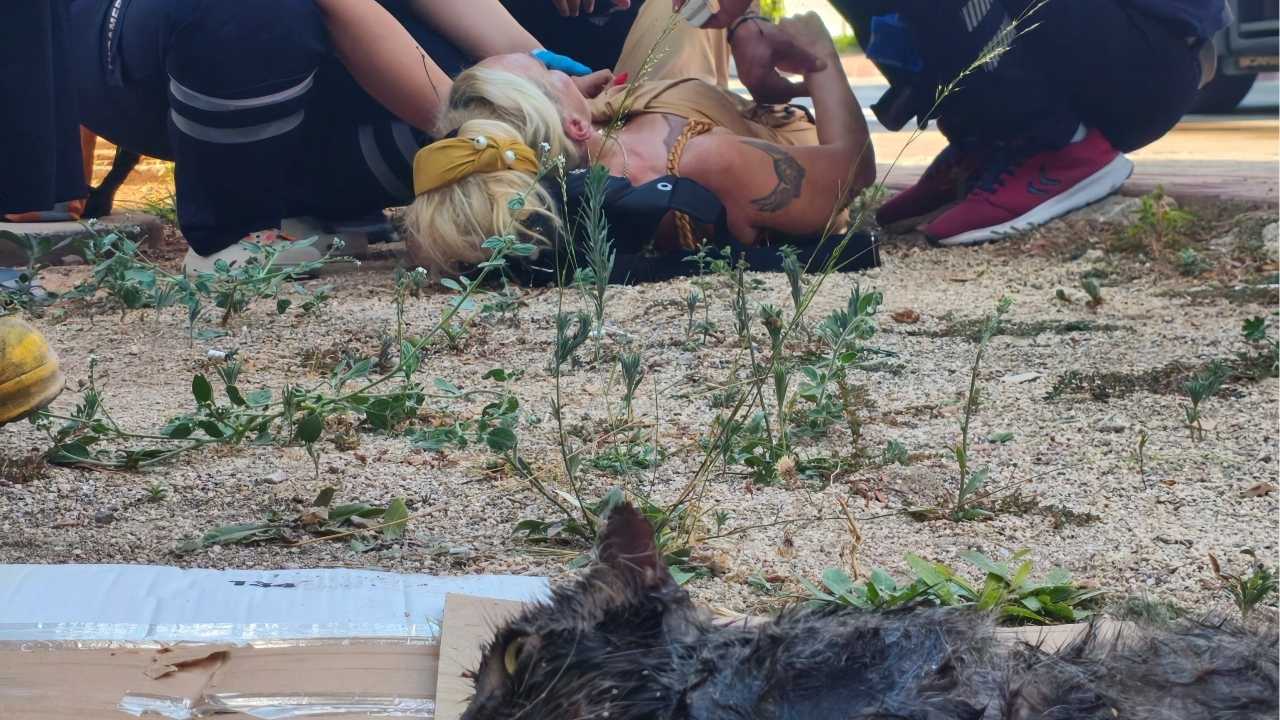 Antalya’da Yangın Felaketi Kedisi İçerdeydi (1)
