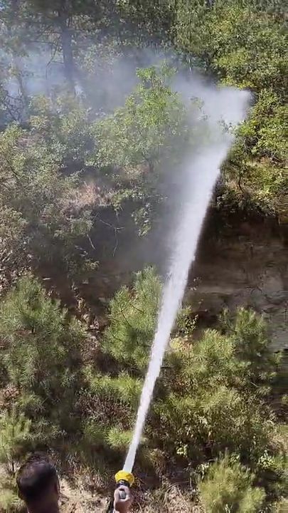 Bakan Yumaklı Gazipaşa'da 2 Uçak, 11 Helikopter Alevlere Müdahale Ediyor 2