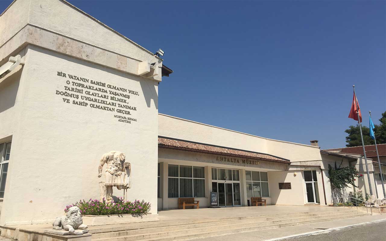 Bakanlık Açıkladı Antalya Müzesi Kapatılıyor (2)