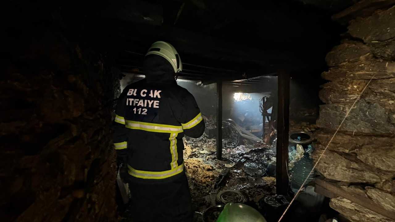 Burdur Belören'de Yaşlı Çiftin Evi Alev Alev Yandı! 3