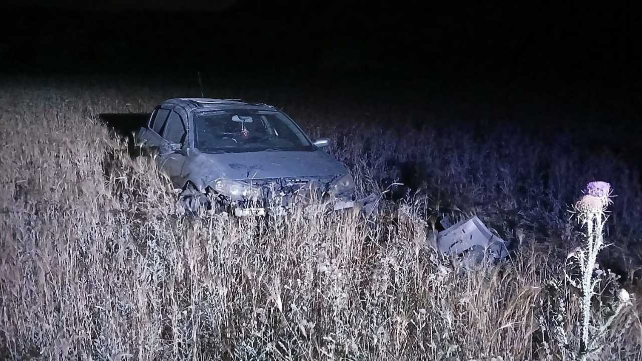 Burdur’da Tarlaya Uçan Otomobilde 2 Yaralı2