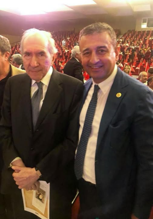 Chp Eski Genel Başkanı Altan Öymen Hastaneye Kaldırıldı 3