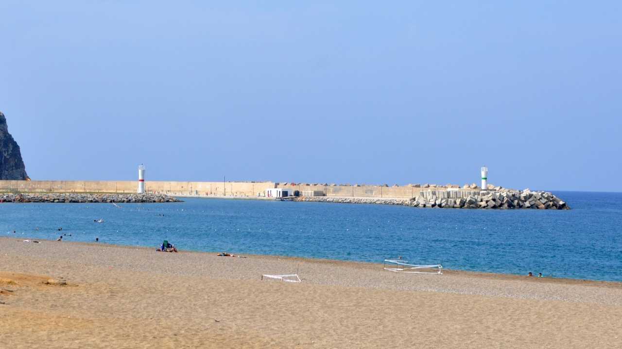 Gazipaşa’da Denize Kahverengi Sıvı Boşaltan Boru Kime Ait3