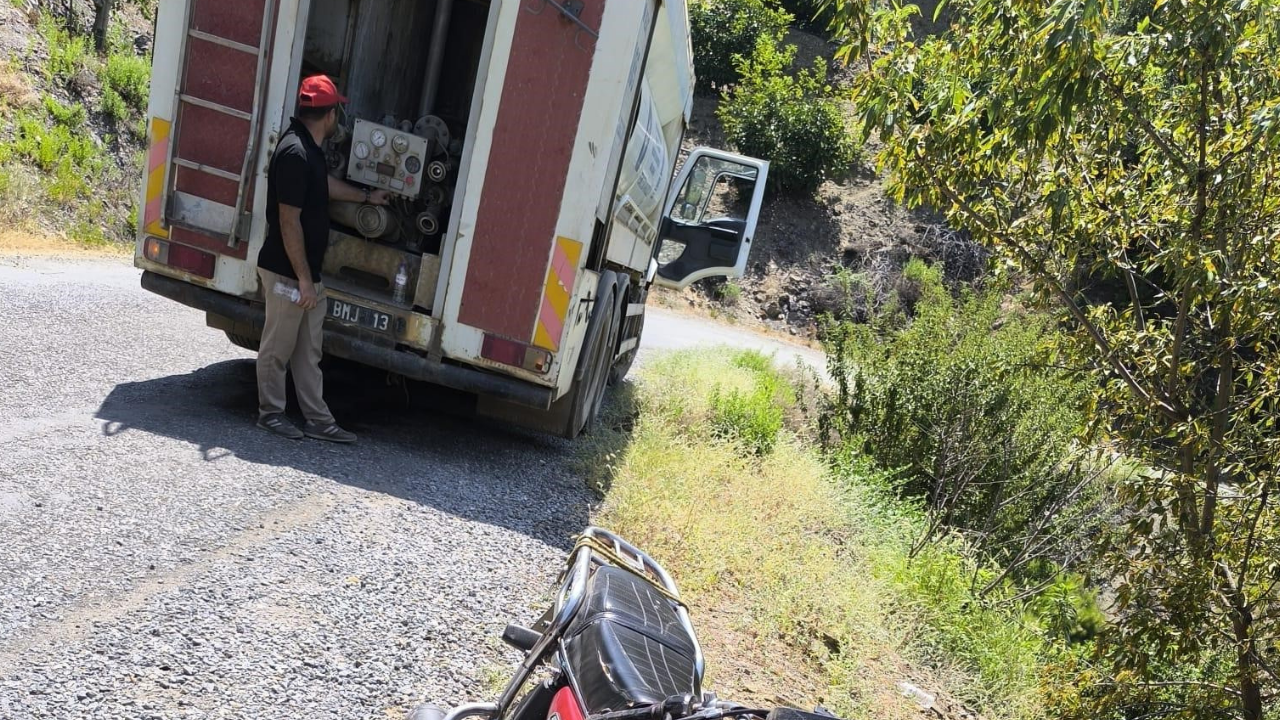 Gazipaşa’da Gönüllü Vatandaş Su Tankerinin Altında Kaldı (1)