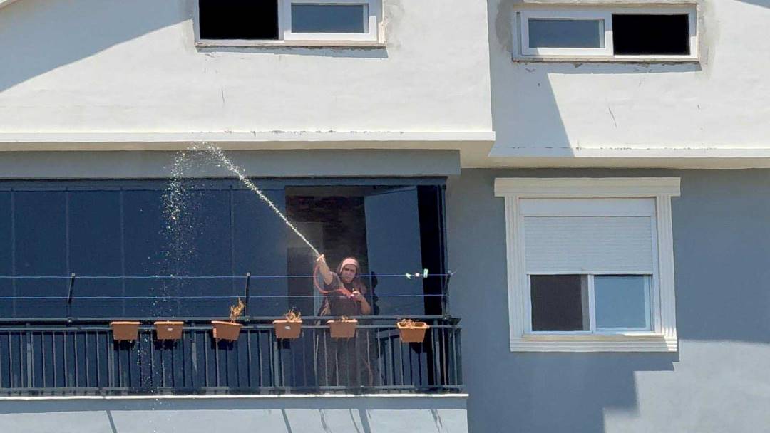 Aksu’da Ağaçlık Alanda Yangın 1