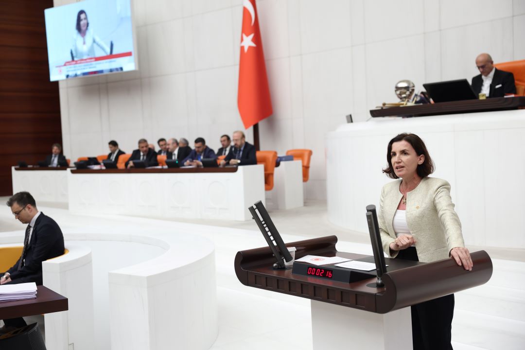 Antalya Milletvekili Coşar Zeytinlikler İçin Ses Yükseltti 1