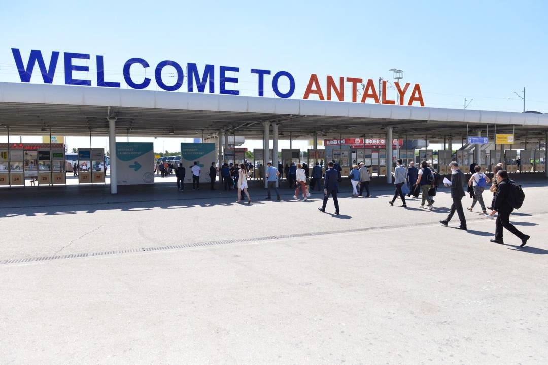 Antalya'da Son 5 Yılın Ziyaretçi Rekoru Kırıldı1