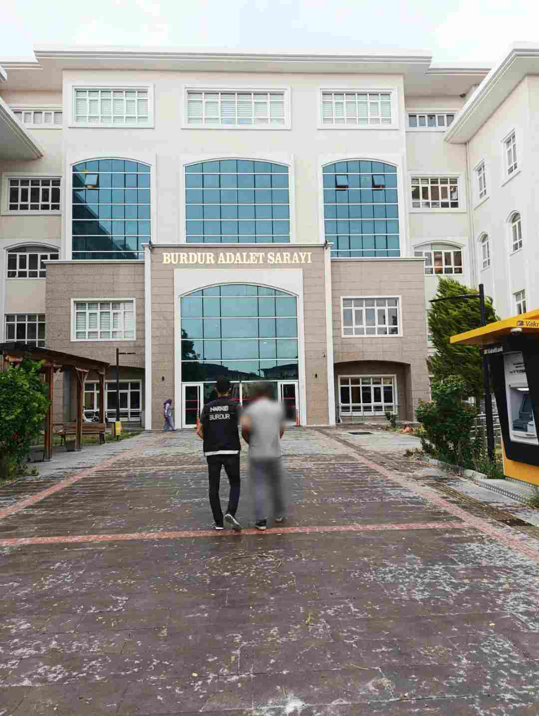 Burdur’da Sentetik Uyşturucu Operasyonu 2