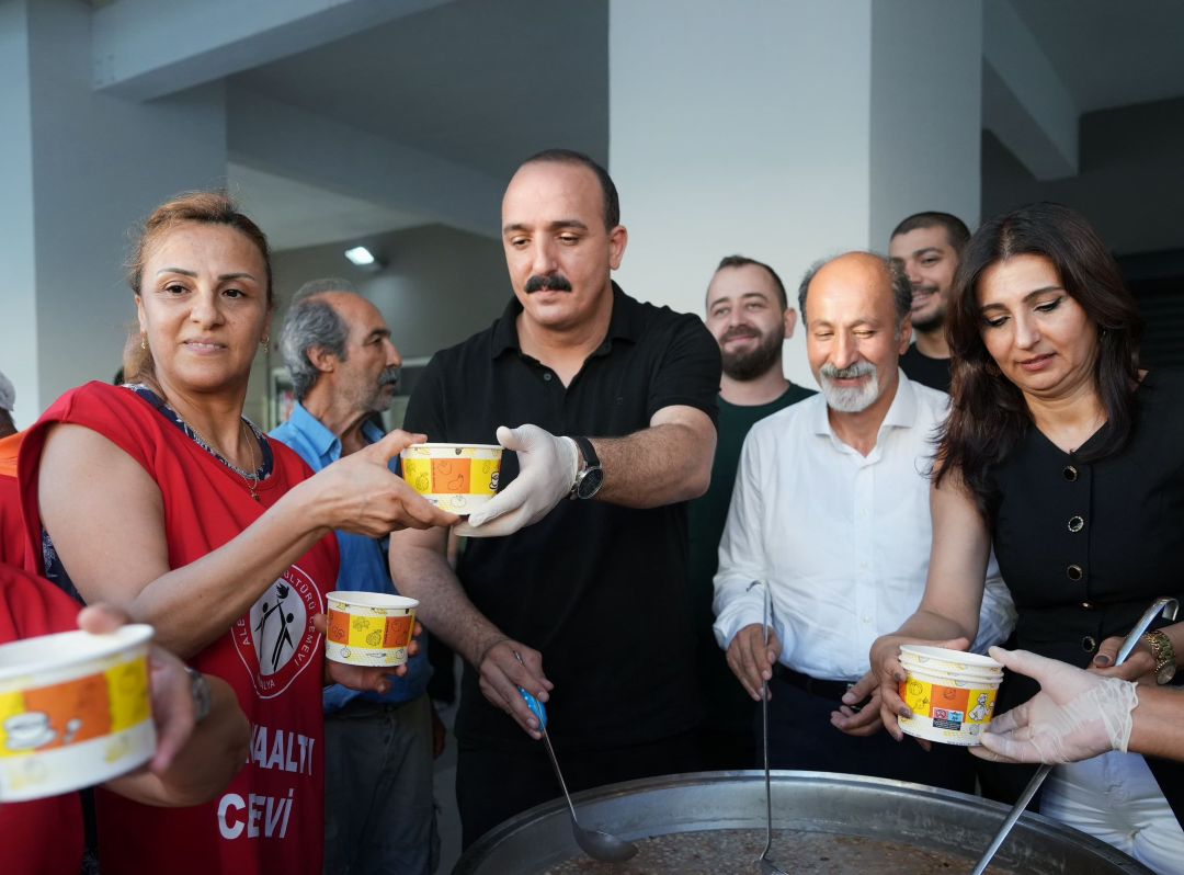 Konyaaltı’nda Aşure Kazanları Dayanışma İçin Kaynadı 1