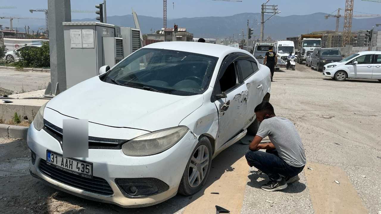 Hatay’da Araçların Savrulduğu Kazada Saniyeyle Kurtuluş 4