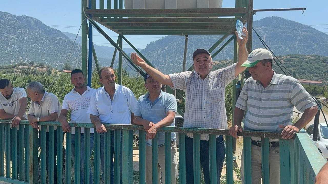 Isparta Eğirdir’de Sulama Suyu Krizi Çiftçiyi Bezdirdi2
