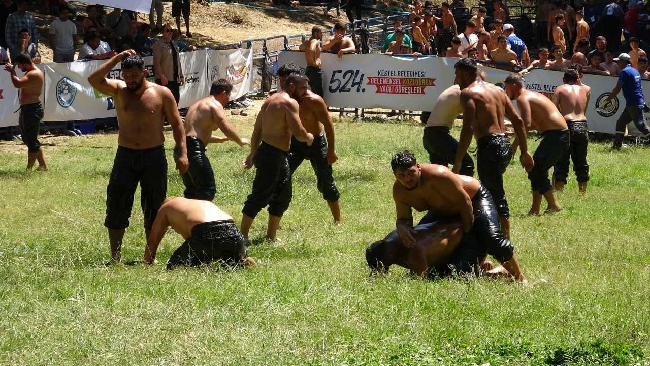 Kadınların Bir Günlük Yönetimi Kozluören'de Asırlık Gelenek Devam Ediyor (4)