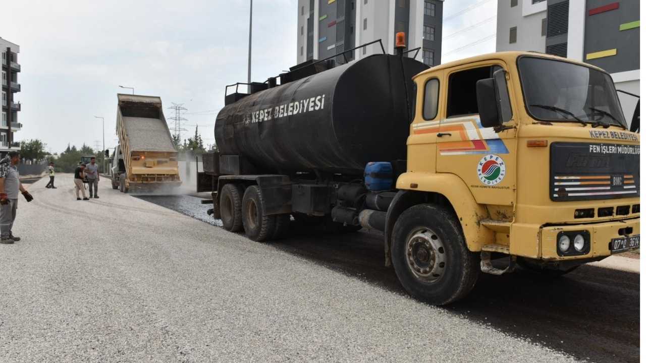 Kepez’de Asfalt Sezonu Başladı, Sokaklar Yenileniyor (1)