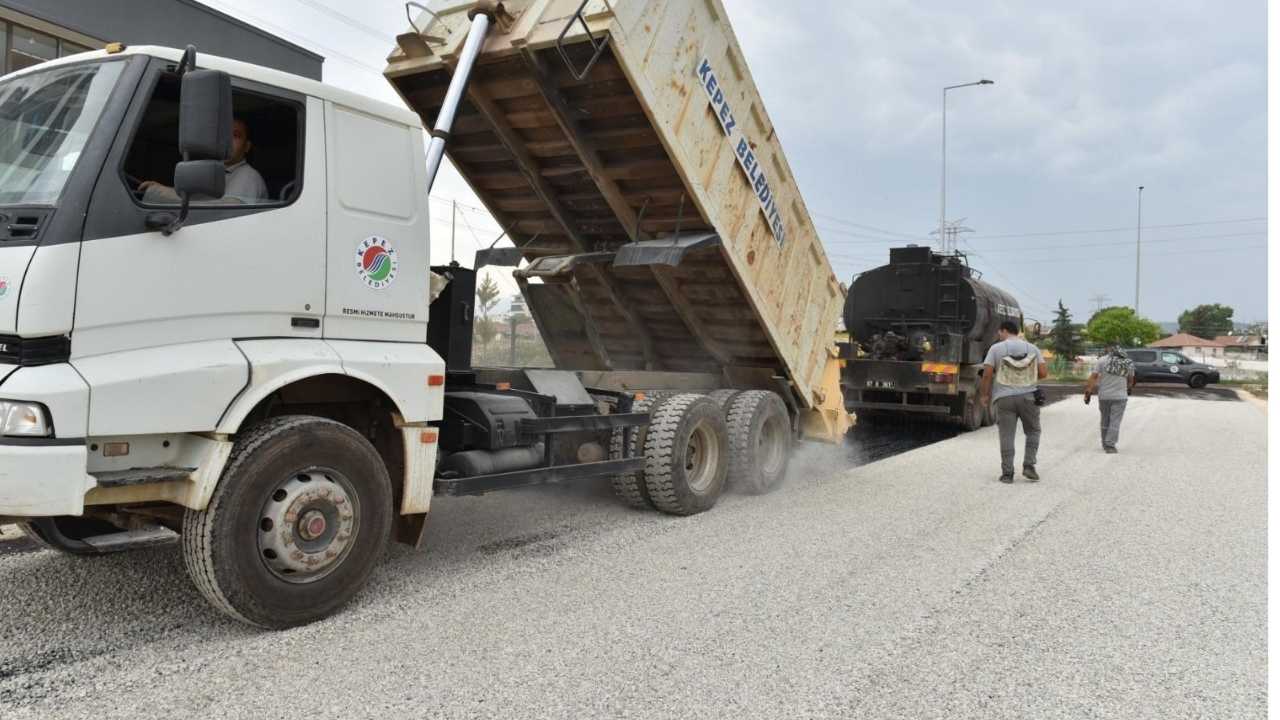 Kepez’de Asfalt Sezonu Başladı, Sokaklar Yenileniyor (2)