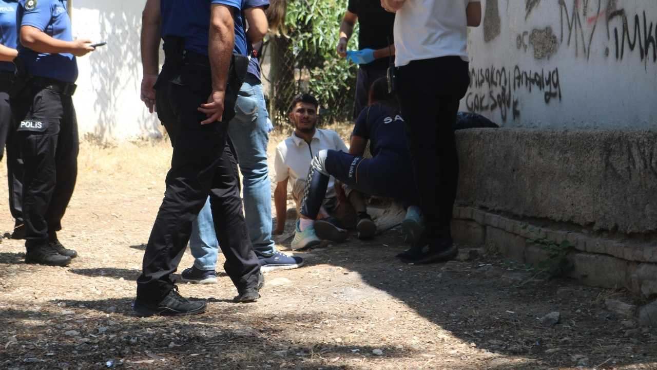 Kepez’de Çocuk Parkında Dehşt Başına Silah Dayadı, Vurup Kaçtı 3