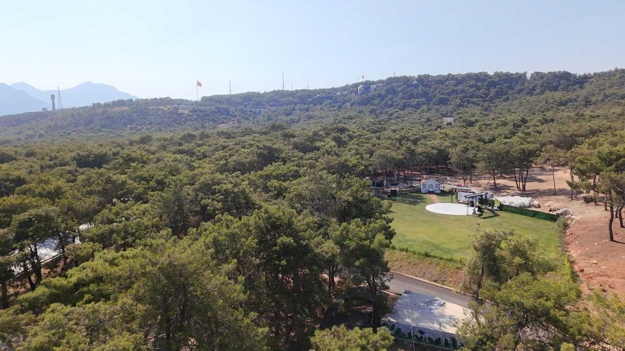 Kepez’de Yangın Göletinden Düğün Salonu Çıktı2