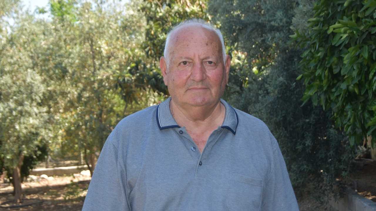 Manavgat’ta Emekli Öğretmenin Bahçesinde Susuzluk Çilesi 5