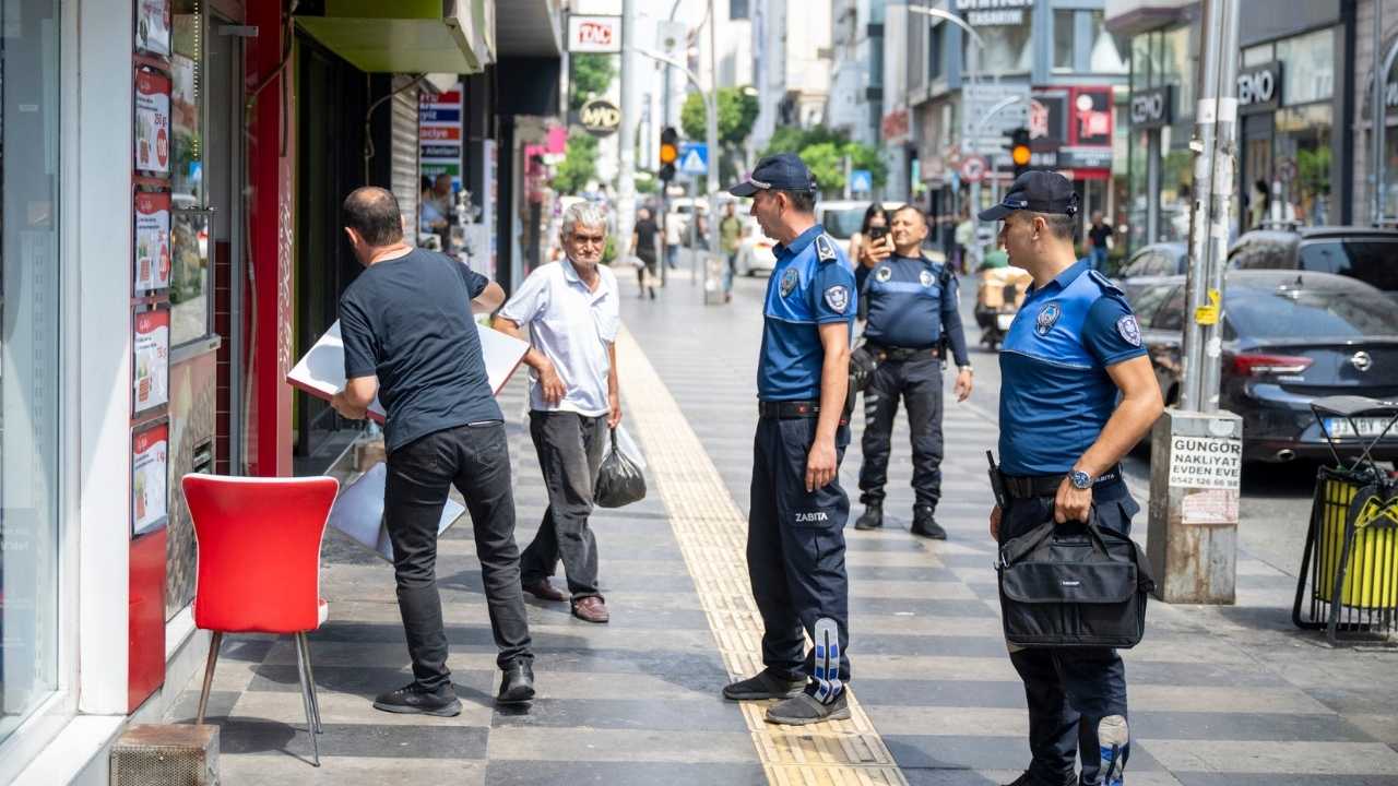 Mersin’de Vatandaşlara Kaldırımlarda Nefes Aldıran Denetim 2