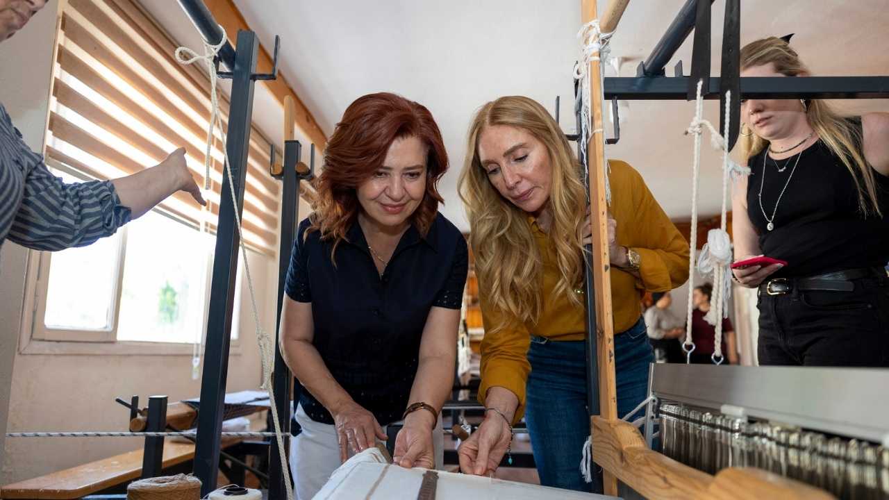 Mersin’in Geleneksel Dokuması Uluslararası Moda Sahnesinde 2
