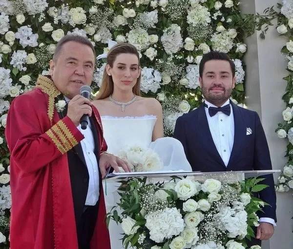 Muhittin Böcek’in Oğlu Gökhan Böcek Ve Gelini Gözaltında12 (1)