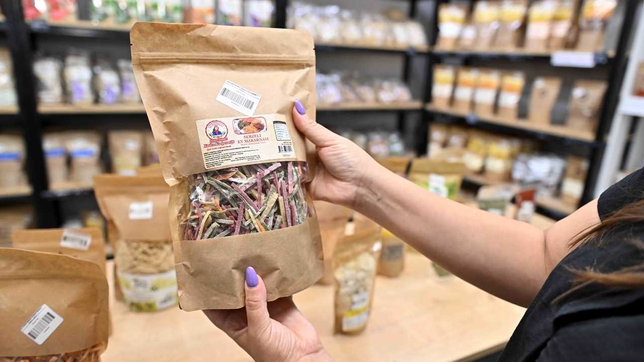 Muratpaşa’da Doğal Ürünler Kadınların El Emeğiyle Buluşuyor 3