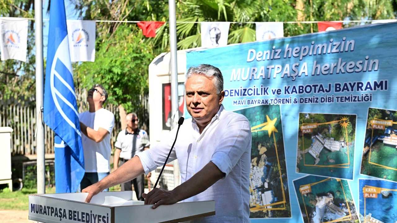 Muratpaşa'nın Falez Plajlarına 10. Kez Mavi Bayrak Ödülü 3
