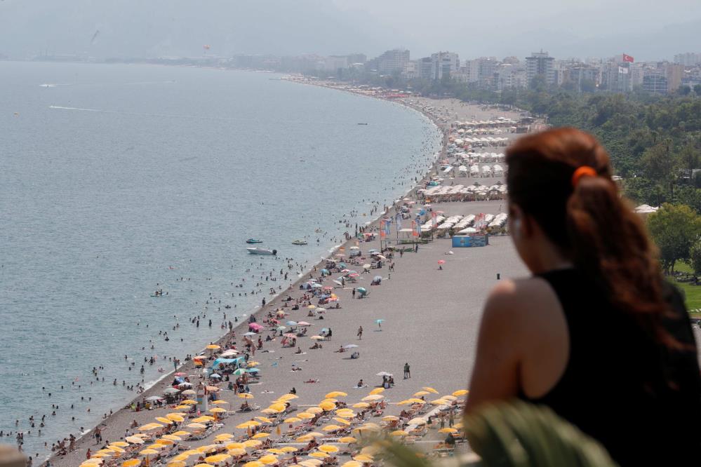 Nem Bulutları Antalya'yı Kapladı! Beydağları Görünmez Oldu