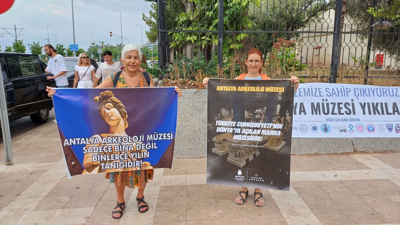 Orhan Bursalı'dan Antalya Arkeoloji Müzesi'ne Destek Bakanlık Kulaklarını Tıkamış 4